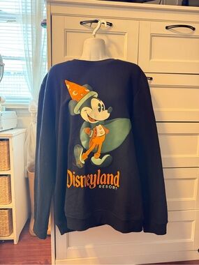 Disneyland Halloween sweater large NWT